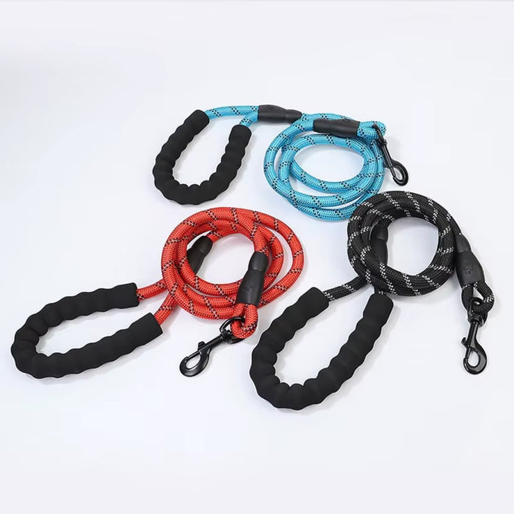Pet Supplies Pvc Reflective Nylon round Dog Leash for Medium and Large Dogs Pet Traction Rope